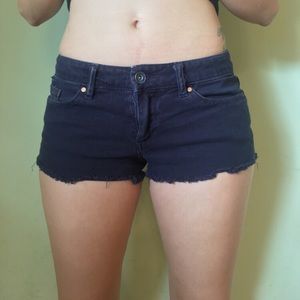 Dark blue pull and bear shorts